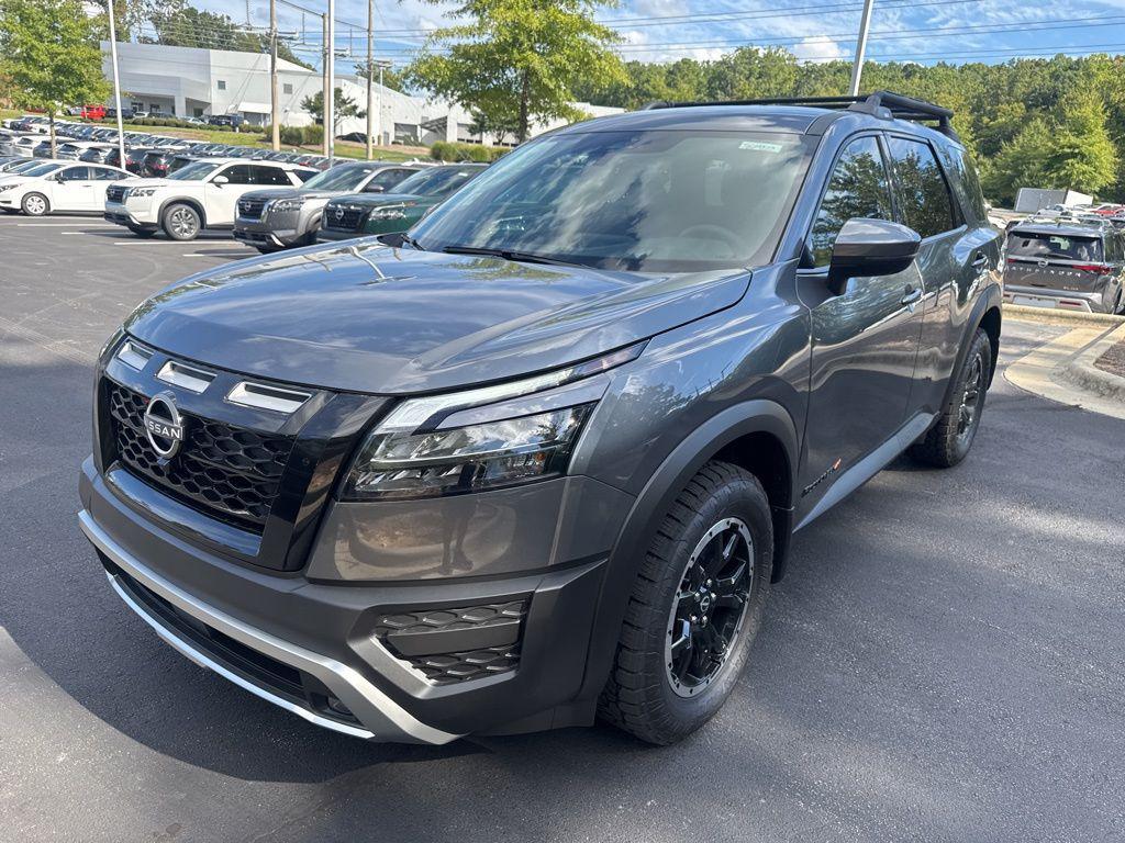 new 2025 Nissan Pathfinder car, priced at $39,178