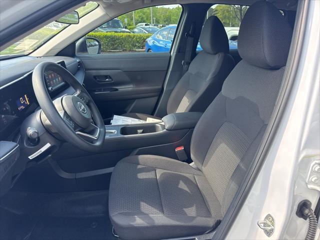 new 2025 Nissan Kicks car, priced at $24,604