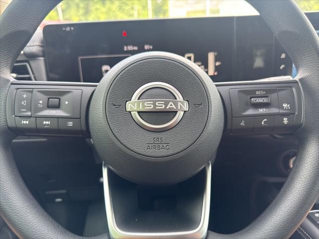 new 2025 Nissan Kicks car, priced at $26,555