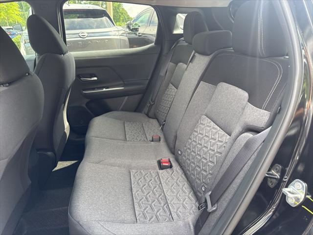 new 2025 Nissan Kicks car, priced at $26,555