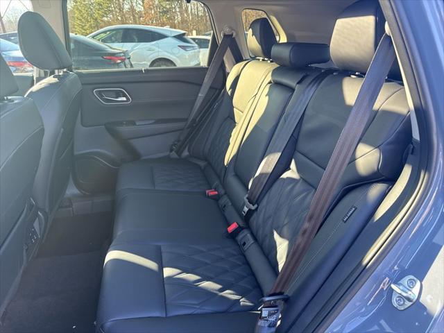 new 2025 Nissan Rogue car, priced at $43,903