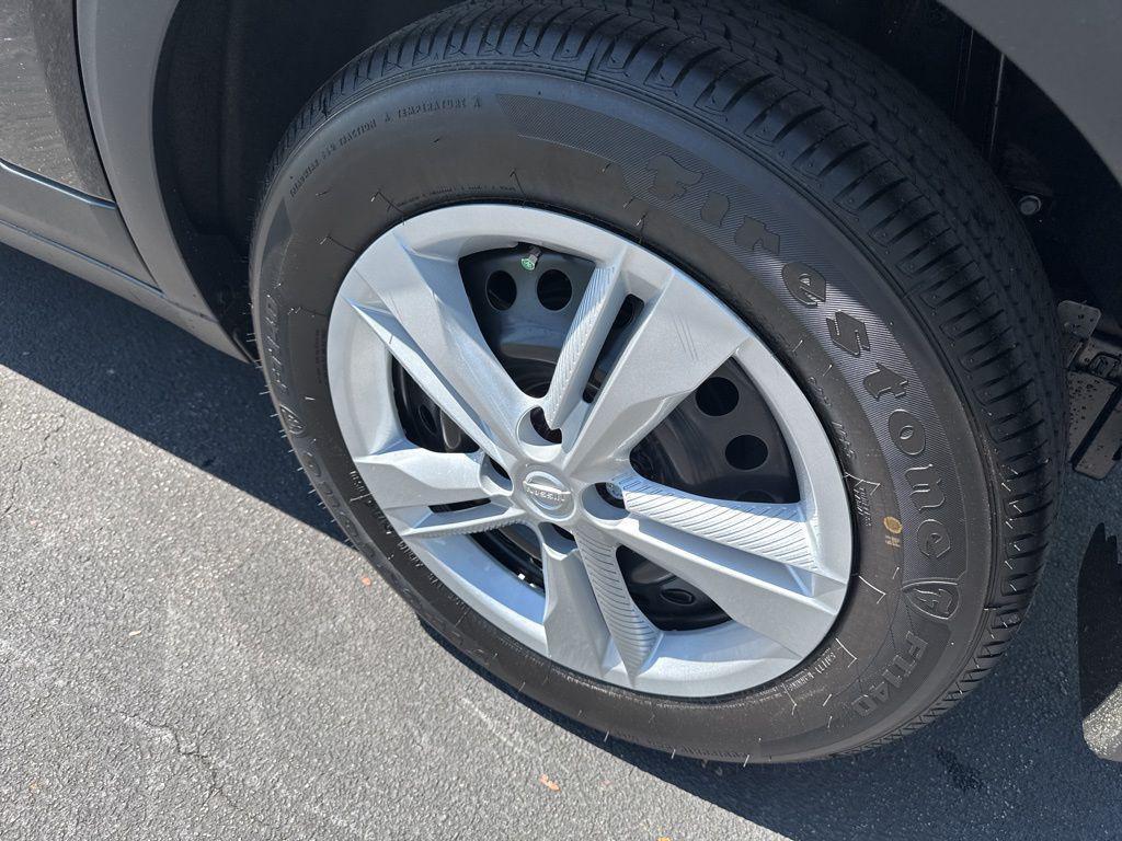 new 2025 Nissan Kicks car, priced at $21,979