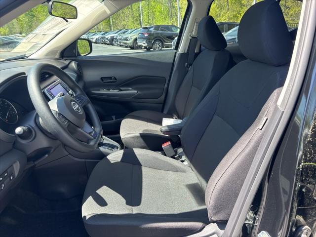 new 2025 Nissan Kicks car, priced at $21,179