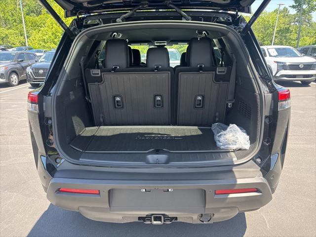 new 2025 Nissan Pathfinder car, priced at $43,967