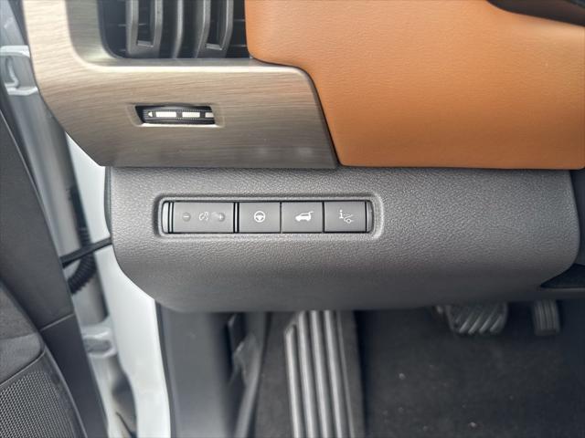 new 2025 Nissan Pathfinder car, priced at $51,265