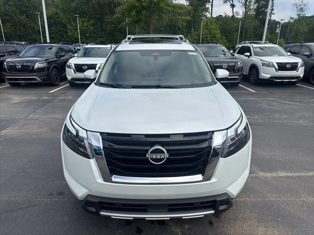 new 2025 Nissan Pathfinder car, priced at $51,265