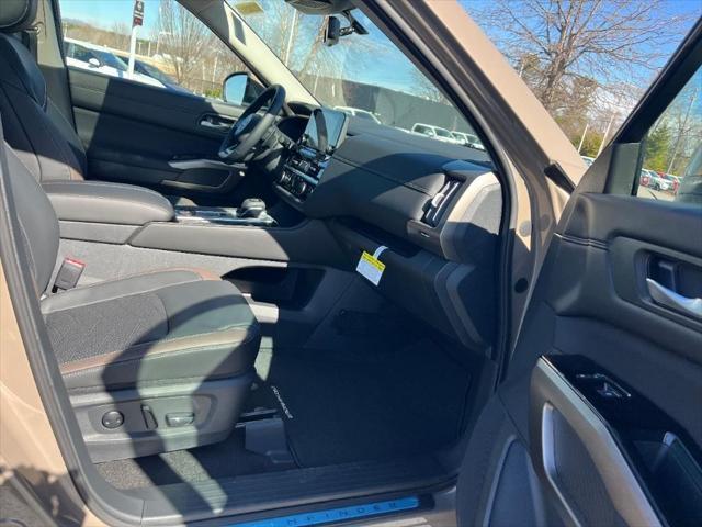 new 2025 Nissan Pathfinder car, priced at $50,841