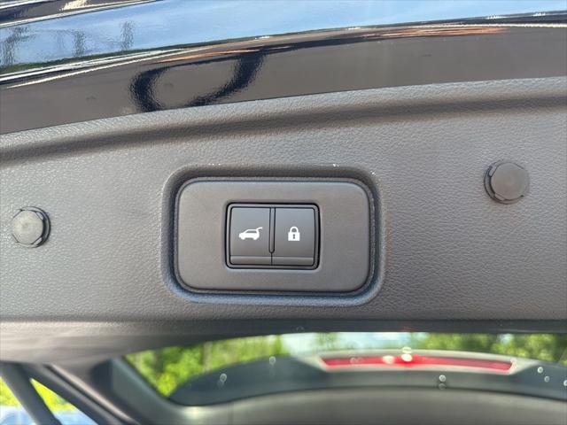new 2025 Nissan Pathfinder car, priced at $43,967