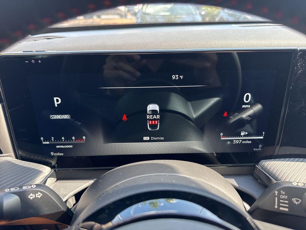 new 2025 Nissan Kicks car, priced at $25,640
