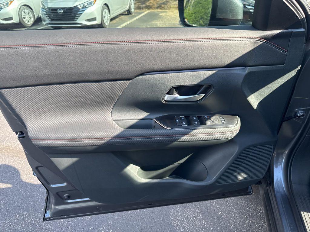 new 2025 Nissan Kicks car, priced at $25,640