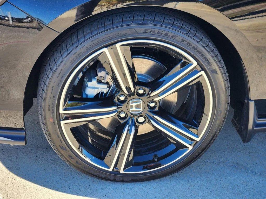 new 2025 Honda Accord Hybrid car, priced at $33,468