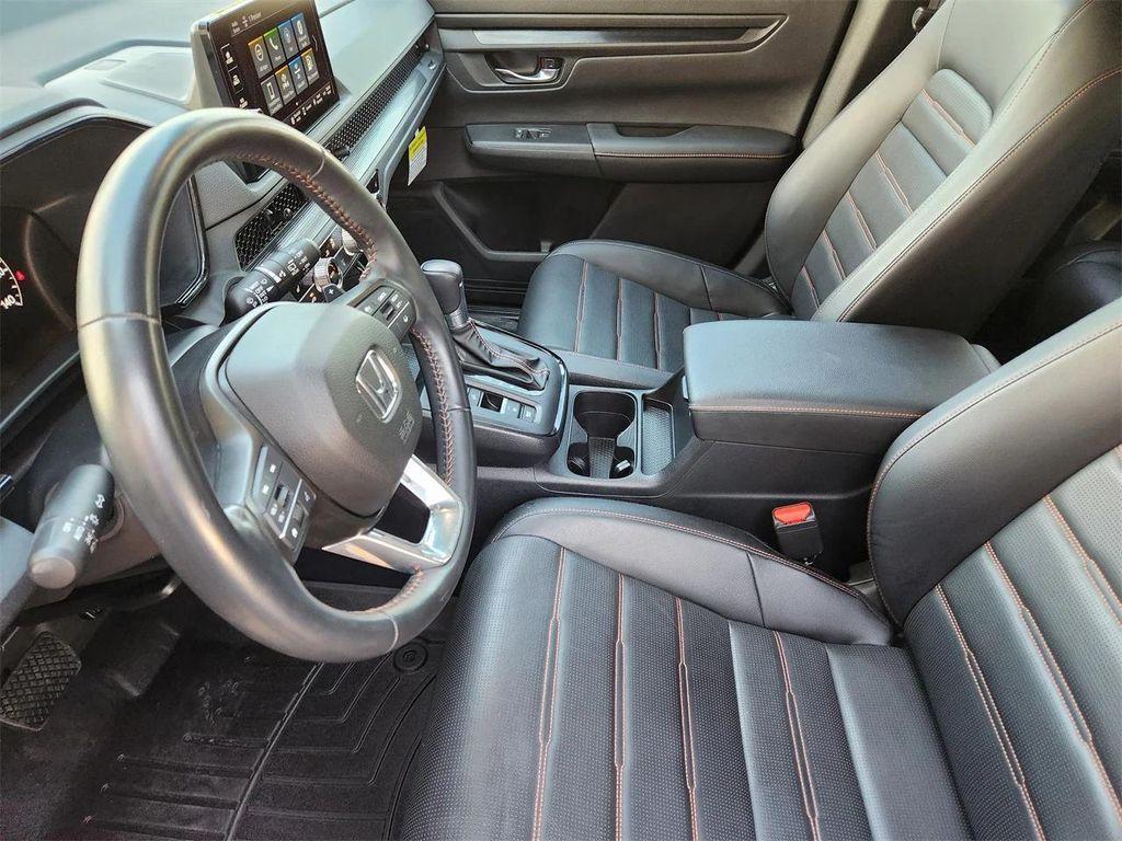 used 2025 Honda CR-V Hybrid car, priced at $35,900