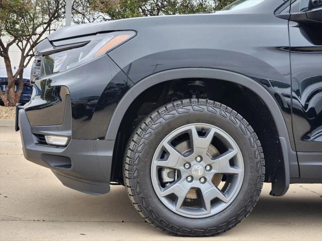 new 2025 Honda Passport car, priced at $43,805