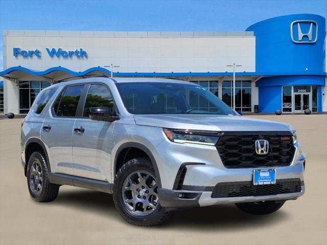 new 2025 Honda Pilot car, priced at $47,932