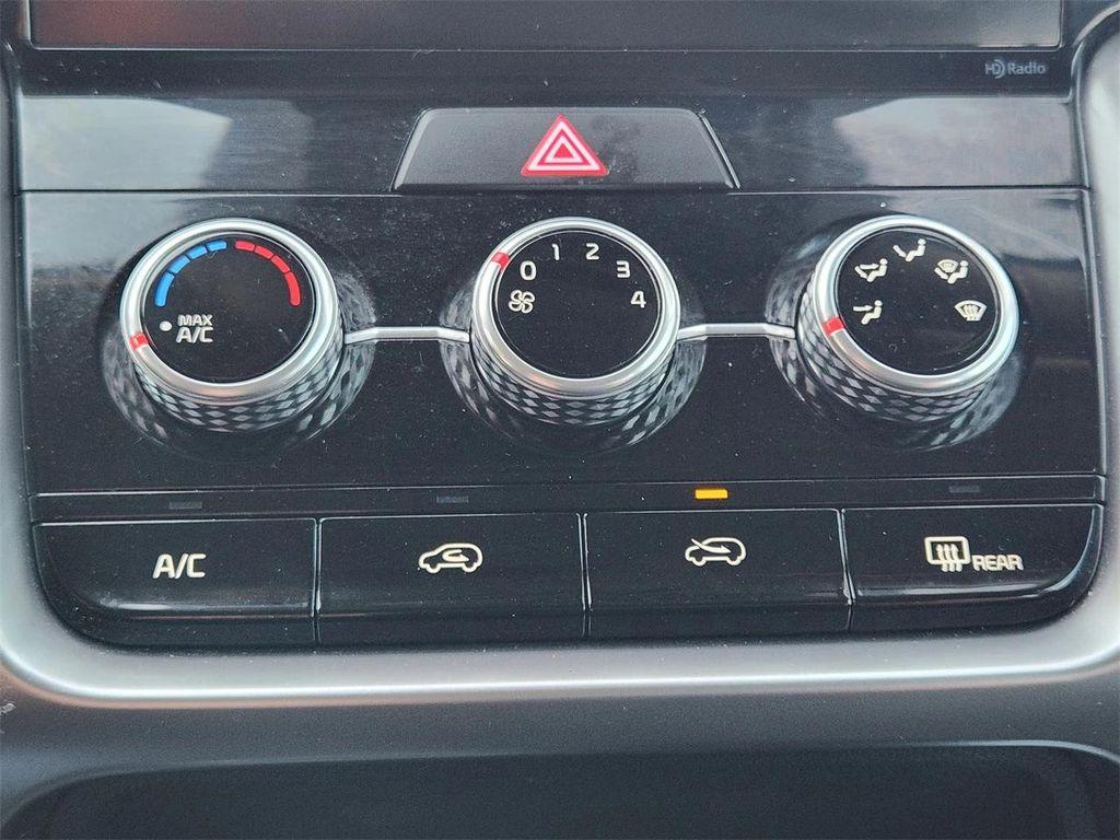 used 2023 Kia Sorento car, priced at $24,600