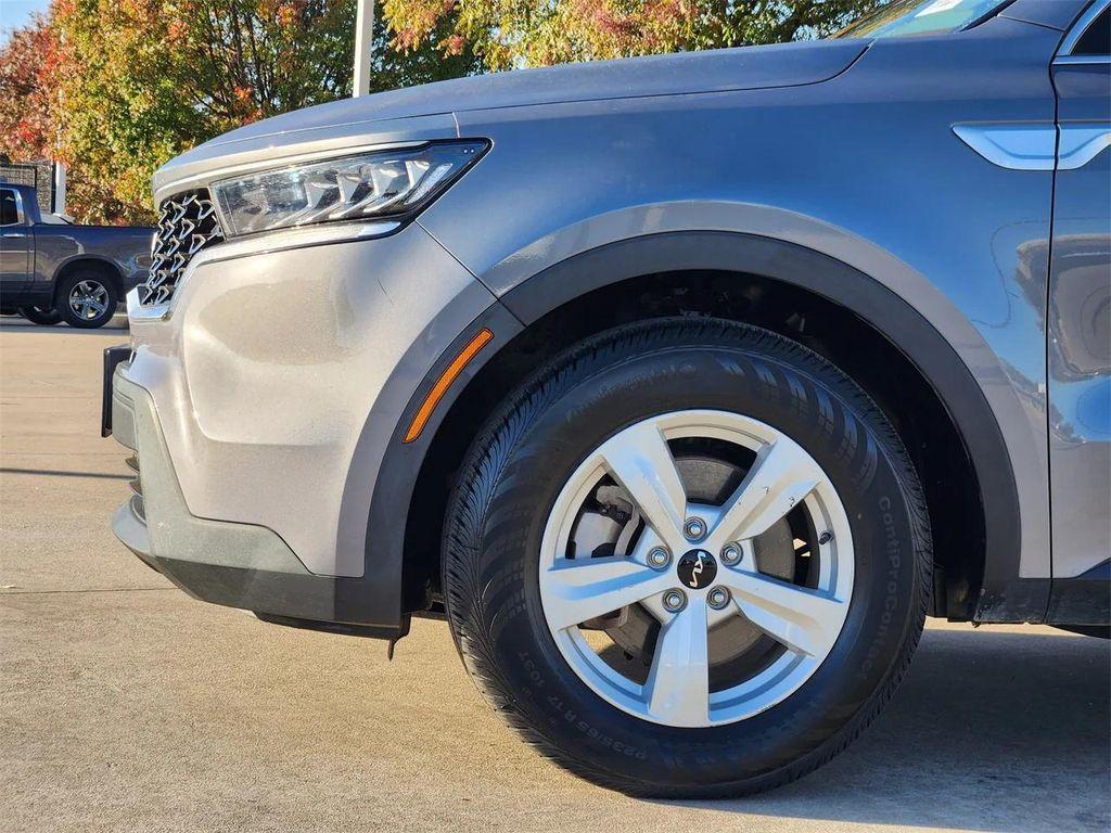 used 2023 Kia Sorento car, priced at $24,600