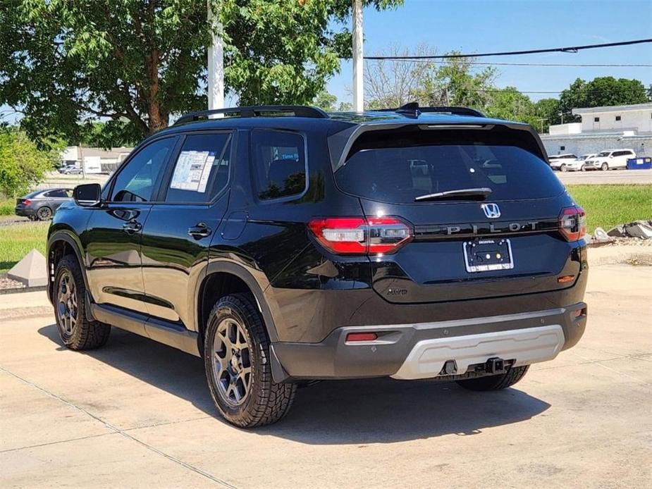 new 2025 Honda Pilot car, priced at $48,773