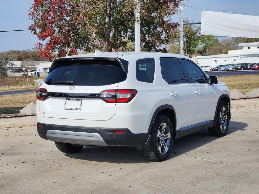 used 2025 Honda Pilot car, priced at $39,400