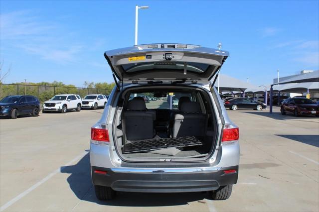 used 2013 Toyota Highlander car, priced at $17,900