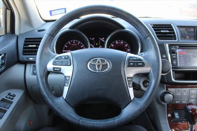 used 2013 Toyota Highlander car, priced at $17,900