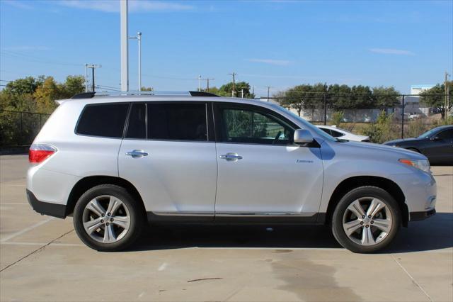 used 2013 Toyota Highlander car, priced at $17,900