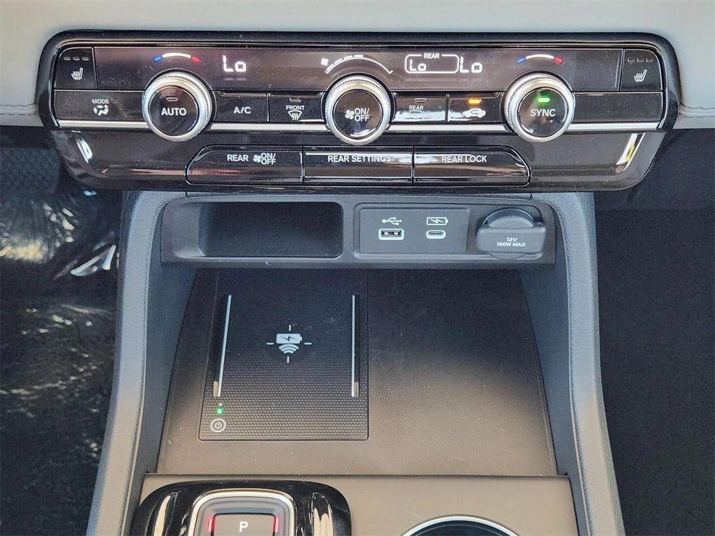 new 2025 Honda Pilot car, priced at $42,498