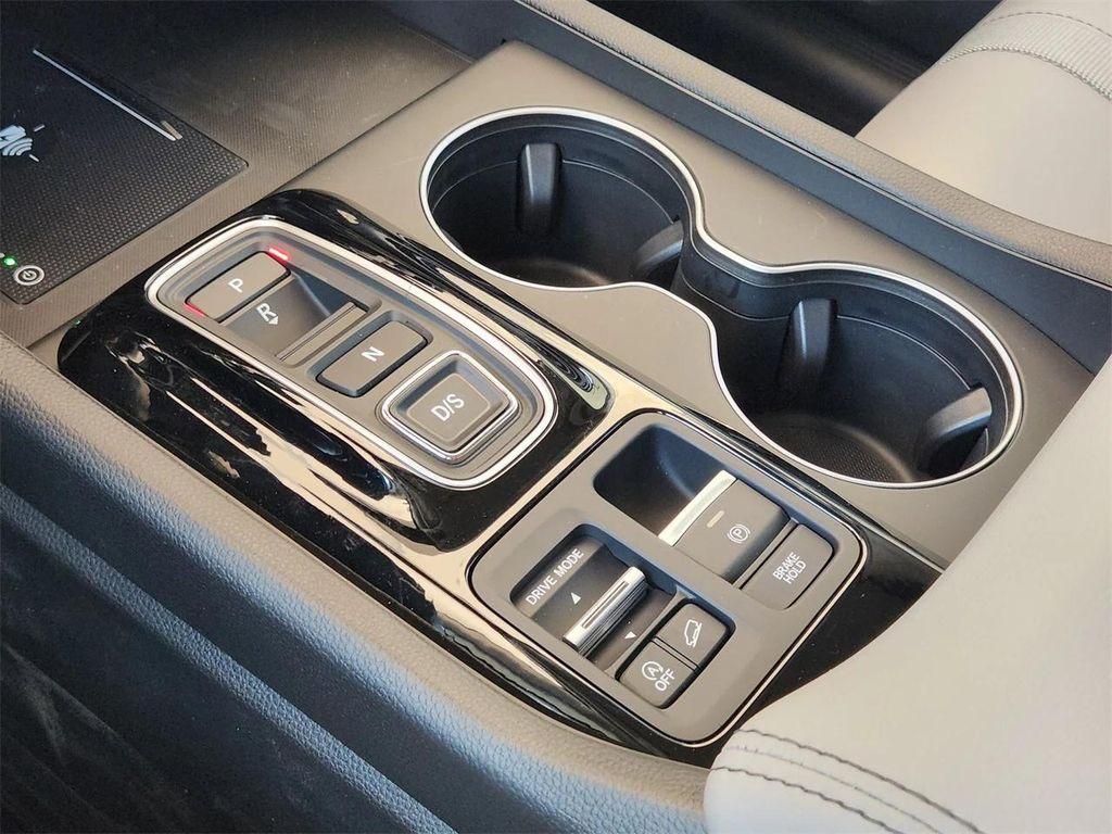 new 2025 Honda Pilot car, priced at $42,498