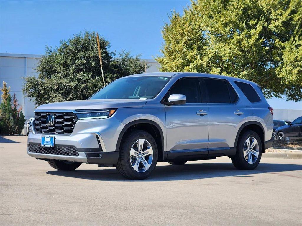 new 2025 Honda Pilot car, priced at $42,498