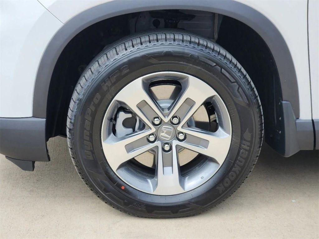 new 2025 Honda Pilot car, priced at $43,472