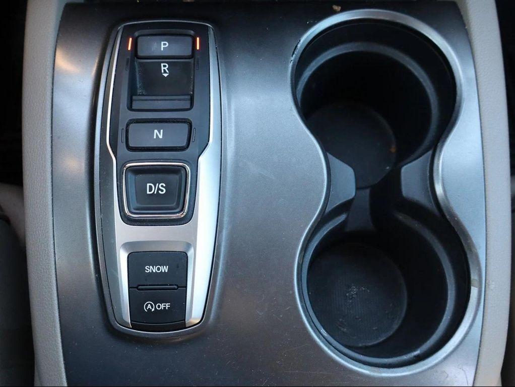 used 2022 Honda Pilot car, priced at $26,100