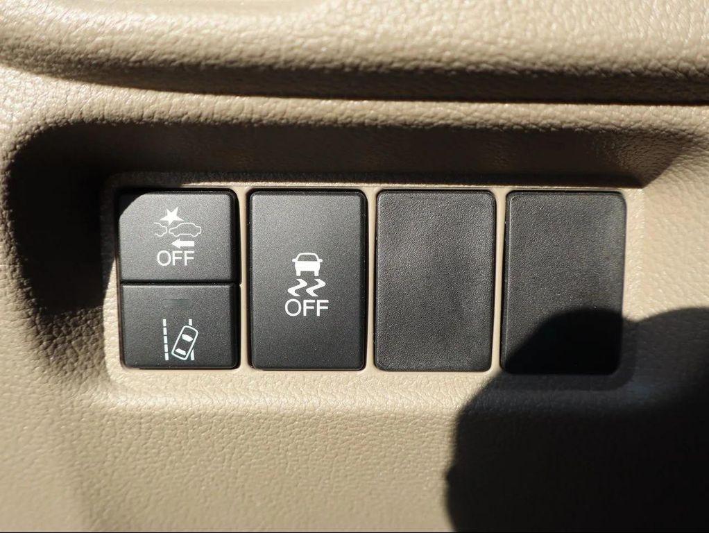 used 2022 Honda Pilot car, priced at $26,100