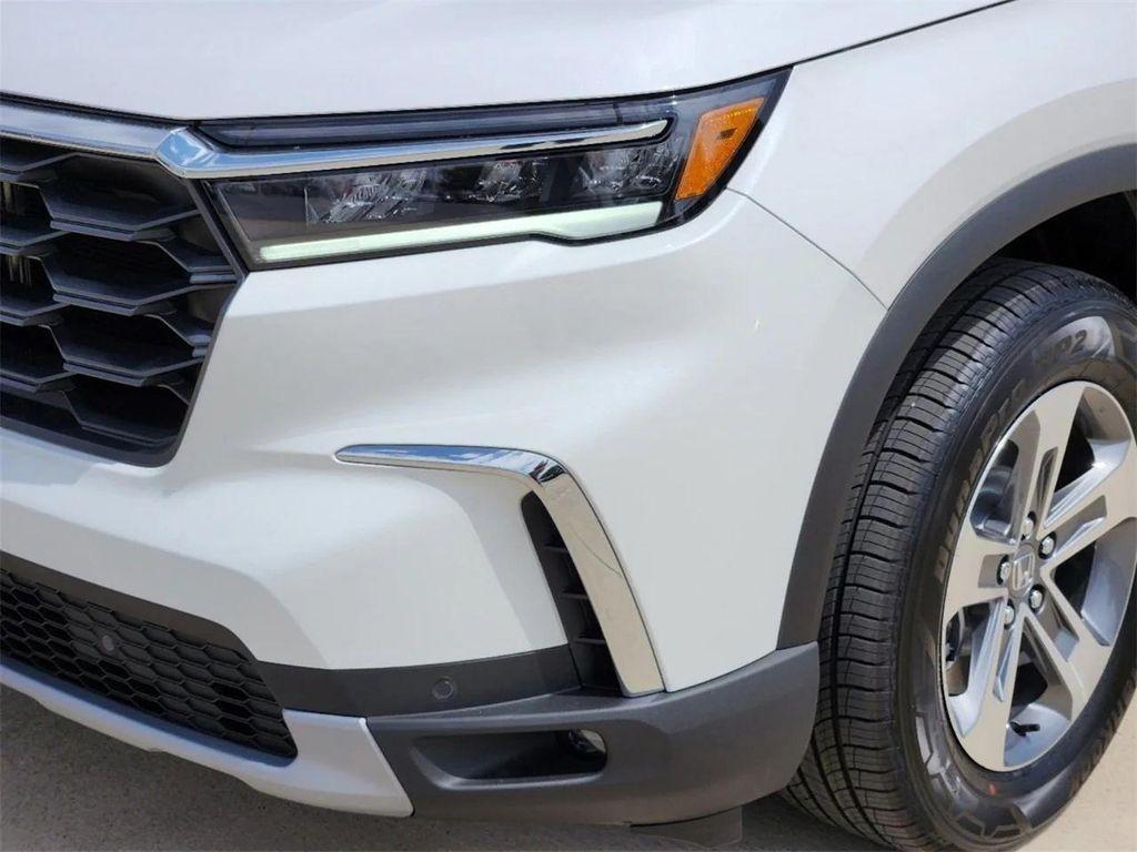 new 2025 Honda Pilot car, priced at $42,924