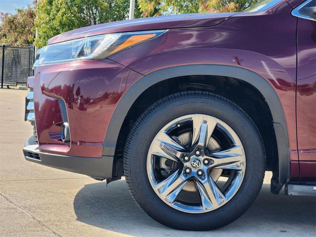 used 2018 Toyota Highlander car, priced at $24,400