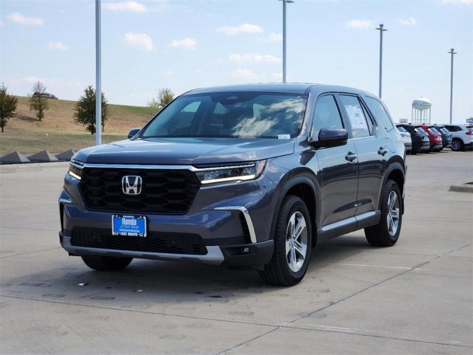 new 2025 Honda Pilot car, priced at $44,223