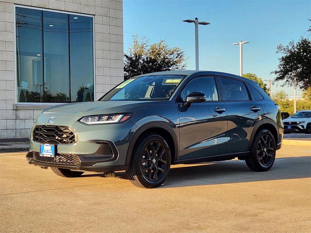 used 2025 Honda HR-V car, priced at $27,800