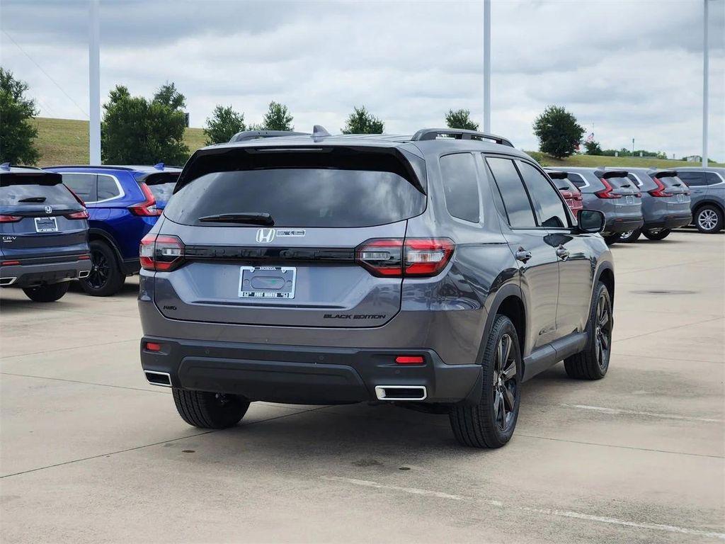new 2025 Honda Pilot car, priced at $51,799