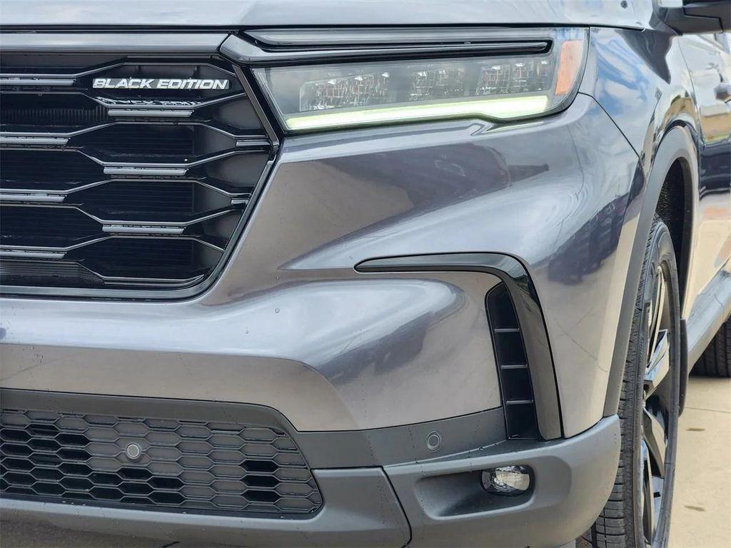 new 2025 Honda Pilot car, priced at $51,799