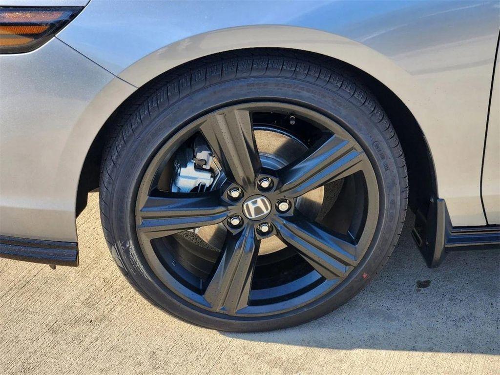 new 2025 Honda Accord Hybrid car, priced at $34,930