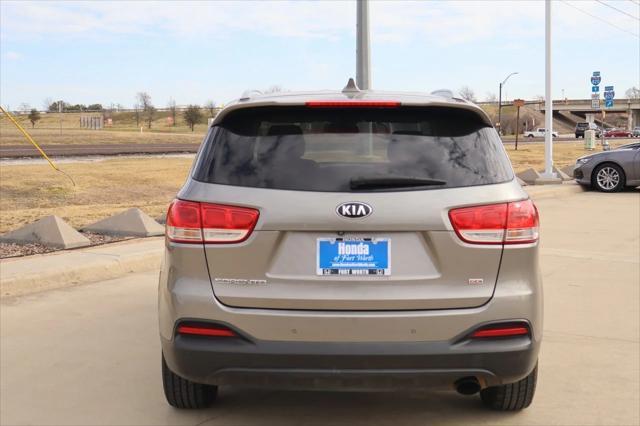 used 2016 Kia Sorento car, priced at $13,900