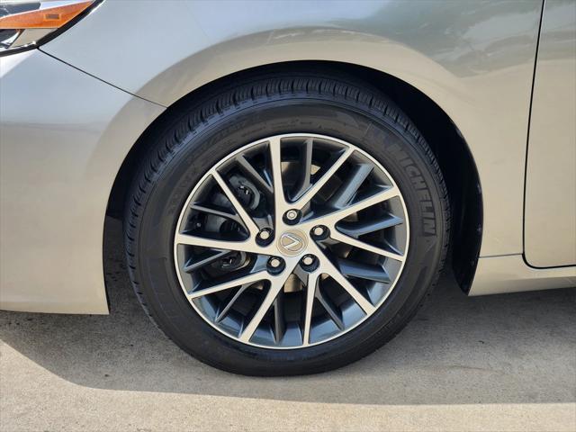 used 2018 Lexus ES 350 car, priced at $21,900