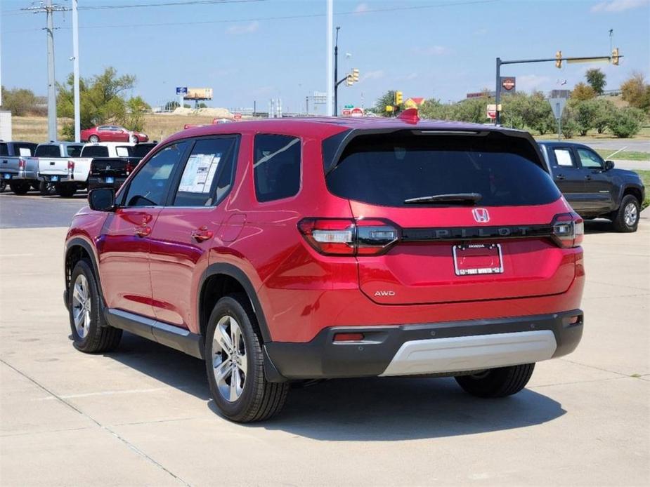 new 2025 Honda Pilot car, priced at $44,913