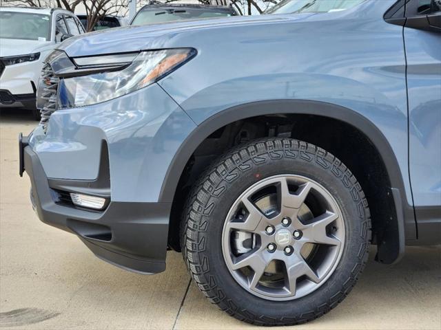 new 2025 Honda Passport car, priced at $44,231