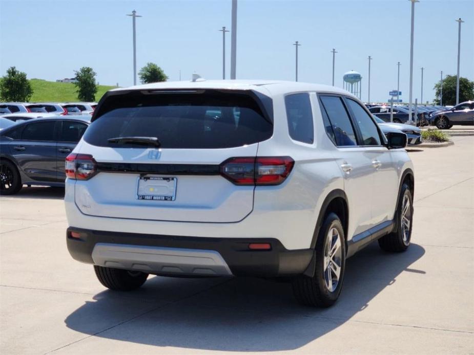 new 2025 Honda Pilot car, priced at $45,318