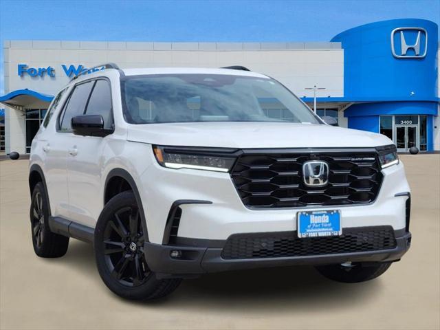 new 2025 Honda Pilot car, priced at $52,126