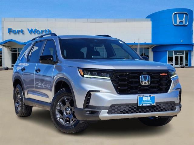 new 2025 Honda Pilot car, priced at $50,975