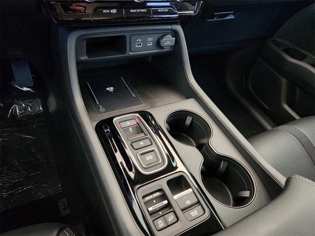 new 2025 Honda Pilot car, priced at $42,498