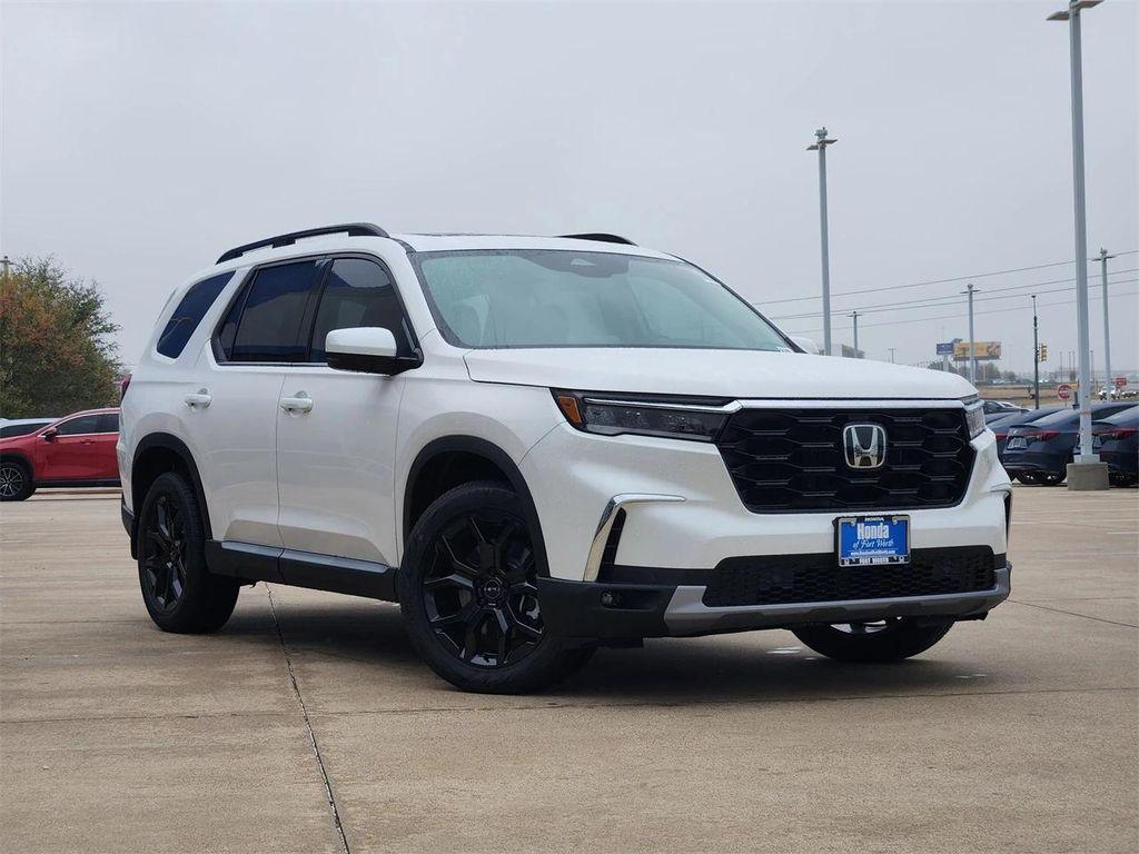 new 2025 Honda Pilot car, priced at $49,365