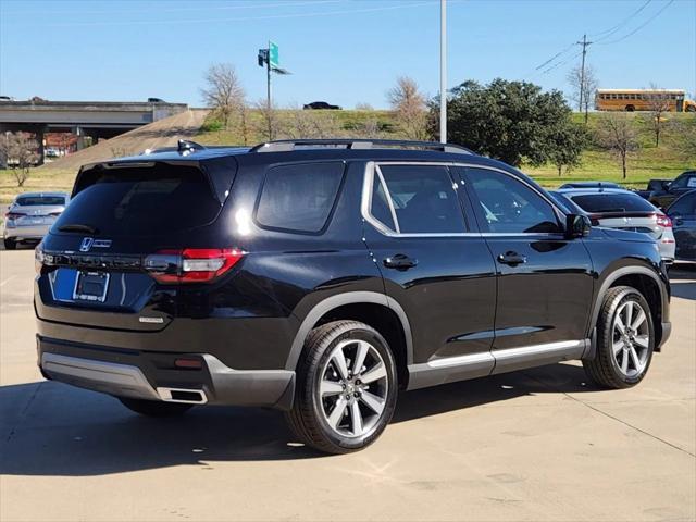 new 2025 Honda Pilot car, priced at $45,437