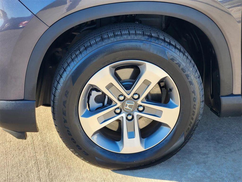 used 2024 Honda Pilot car, priced at $37,700