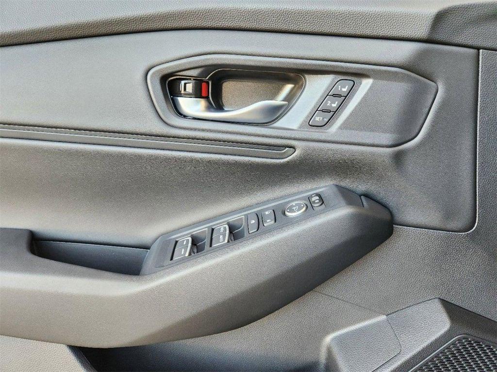 new 2025 Honda Accord Hybrid car, priced at $34,518